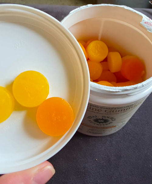 ¡Hola! Quería contarles que amé las gomitas de creatina. Siempre me daba pereza mezclar creatina en polvo porque me caía pesada, ¡pero estas saben deliciosas y las llevo a todos lados!