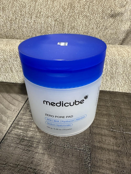 ¡Hola chicas! Paso a decirles que llevo 1 semana usando los discos de Medicube y los poros de la nariz se me ven MUCHO más pequeños 😱