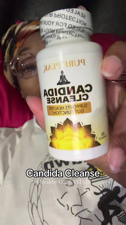 ¡Hola! Tenía que escribirles porque estoy impresionada. Llevo 10 días con el Candida Cleanse y mi vientre bajó un montón, ¡ya no parezco inflamada de 5 meses!